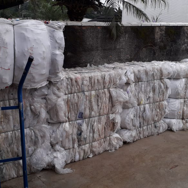 Cristal - plástico - Joinville, SC - B2Blue - Compra e Venda de Resíduos