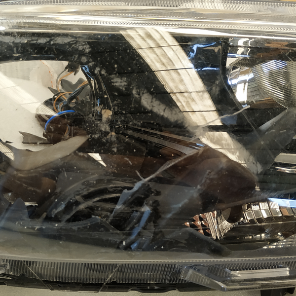 Resíduo: Sucatas de farol automotivo - B2Blue  - Compra e Venda de Resíduos