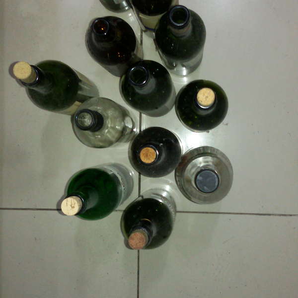 Garrafas de bebidas vidro  - outros - RECIFE, PE - B2Blue - Compra e Venda de Resíduos