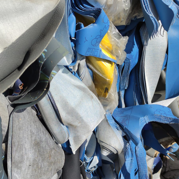 Resíduo: Napa  laminados pra bolsas e calçados - B2Blue  - Compra e Venda de Resíduos