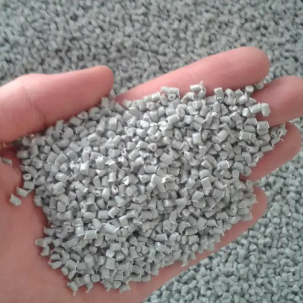 Pead  --  colorido    e   branco / natural - plástico - Piracicaba, SP - B2Blue - Compra e Venda de Resíduos