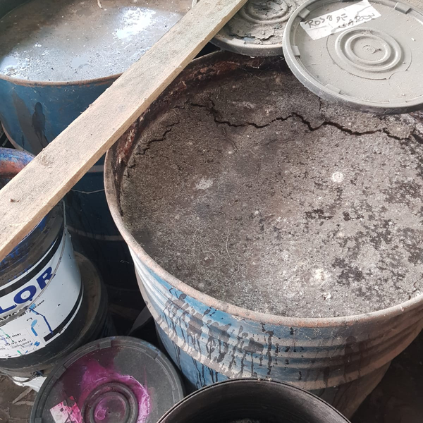 Resíduo: Contaminated paint smudge - B2Blue  - Compra e Venda de Resíduos