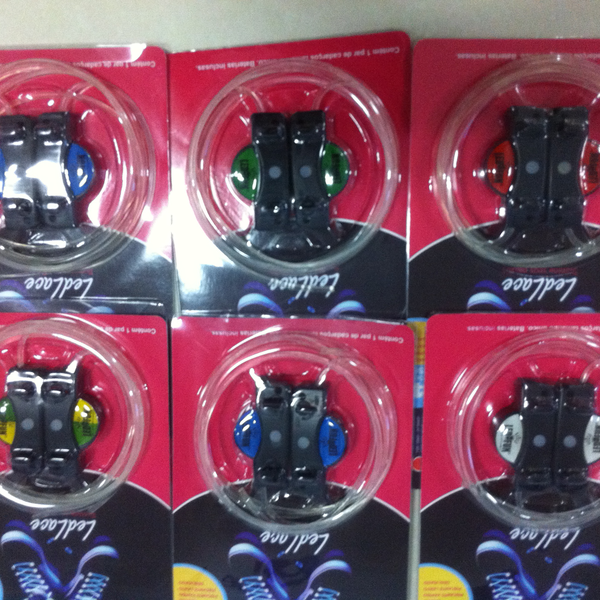 Cadarços de led diversas cores - produtos de 2a linha - São Paulo, SP - B2Blue - Compra e Venda de Resíduos