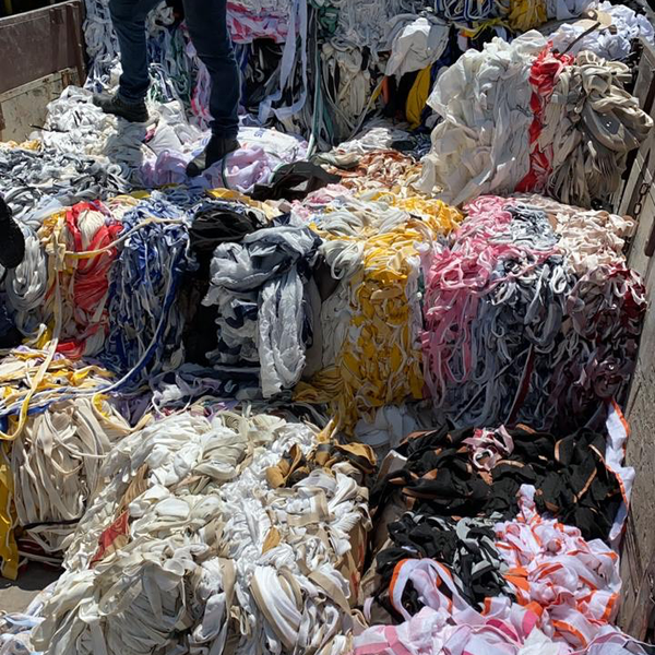 Aparas Pvc flexivel - Plástico