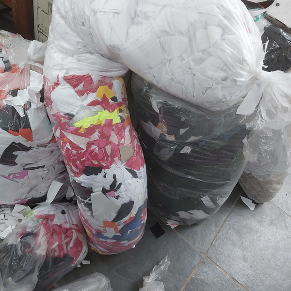 Tecido - tecido - Rio de Janeiro, RJ - B2Blue - Compra e Venda de Resíduos