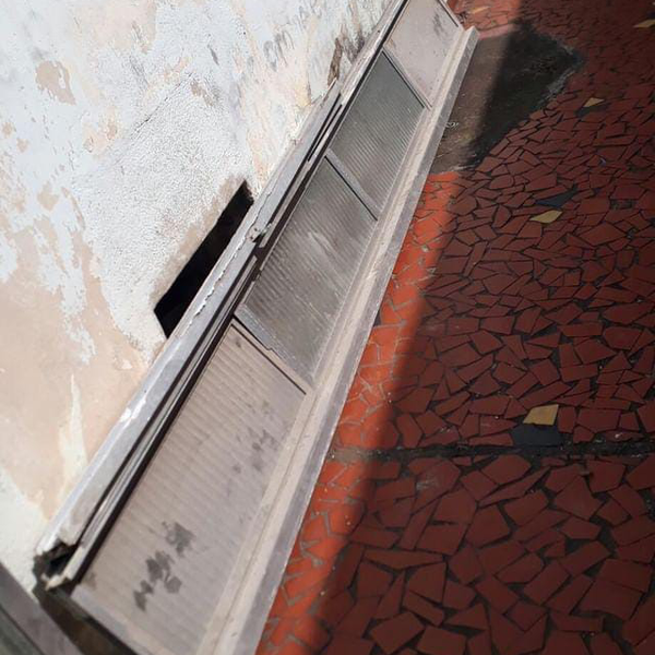 Resíduo: Janela de aluminio - B2Blue  - Compra e Venda de Resíduos