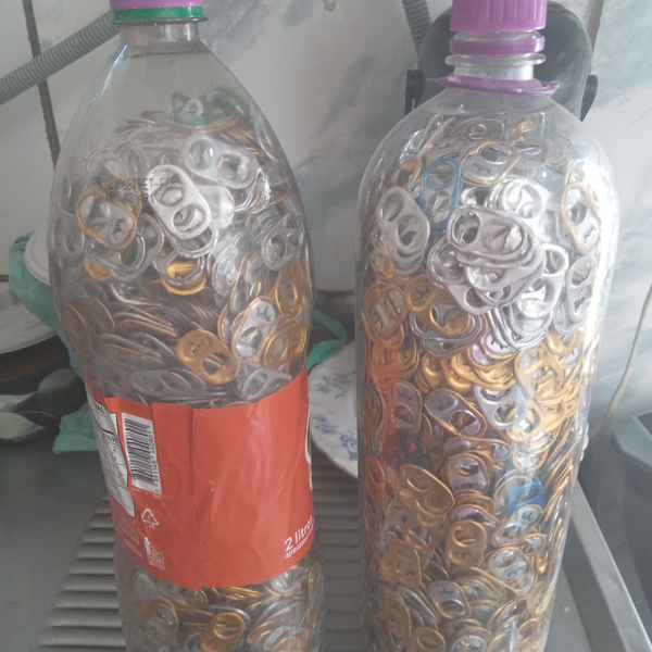 2 garrafas de lacres - outros - São João de Meriti, RJ - B2Blue - Compra e Venda de Resíduos