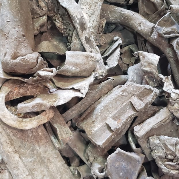 Alumínio perfil e latinha - metais - Gravataí, RS - B2Blue - Compra e Venda de Resíduos