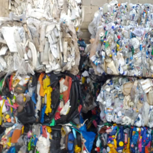 Plastico branco pós indústria - plástico - Guarulhos, SP - B2Blue - Compra e Venda de Resíduos