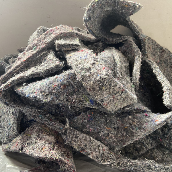 Feltro automotivo - tecido - Ibirite, MG - B2Blue - Compra e Venda de Resíduos