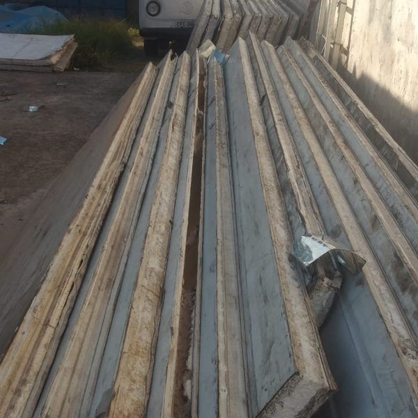 Resíduo: 80mm isothermal panel with one side, it is possible to glue one another and turn 160mm - B2Blue  - Compra e Venda de Resíduos