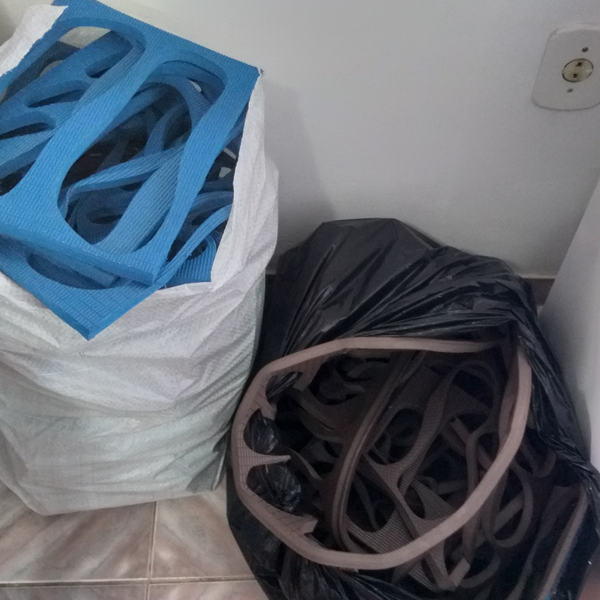 Borracha colorida - borracha - Rio de Janeiro, RJ - B2Blue - Compra e Venda de Resíduos