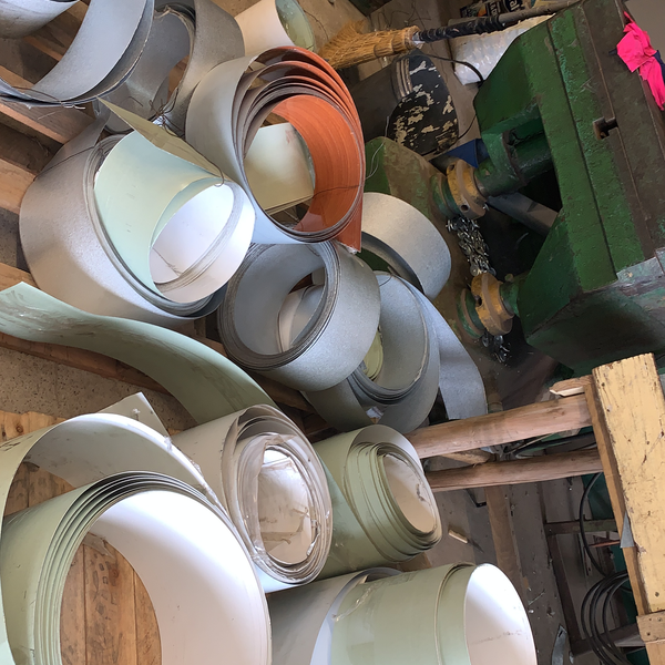 Resíduo: Aço - refilos de bobina - telhas metálicas - B2Blue  - Compra e Venda de Resíduos