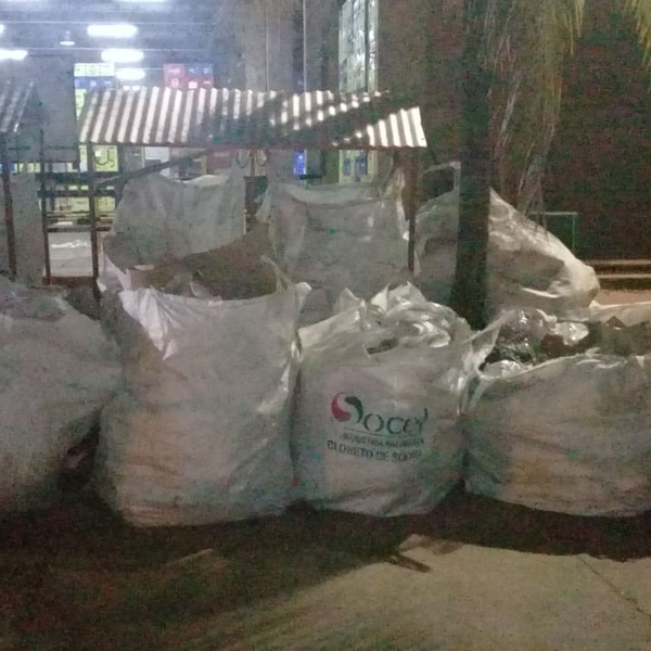 (plasticos)(pvc)(papelao)(todos materias reciclaveis) - plástico - RONDONOPOLIS, MT - B2Blue - Compra e Venda de Resíduos