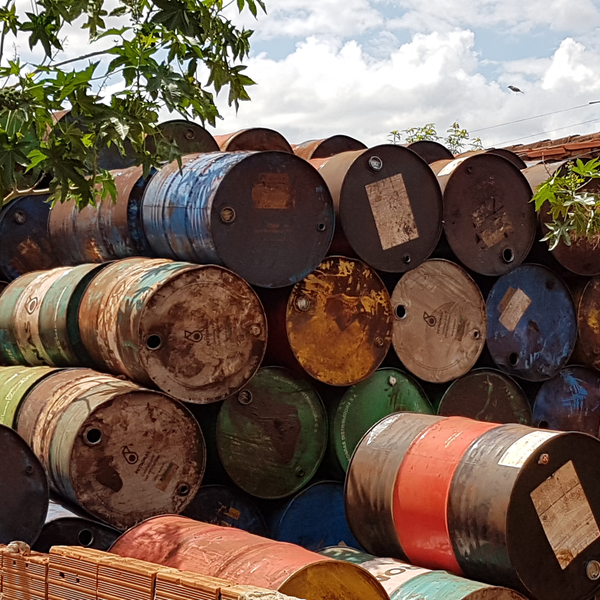 Tambores metálicos 200 litros - metais - Rio Verde, GO - B2Blue - Compra e Venda de Resíduos