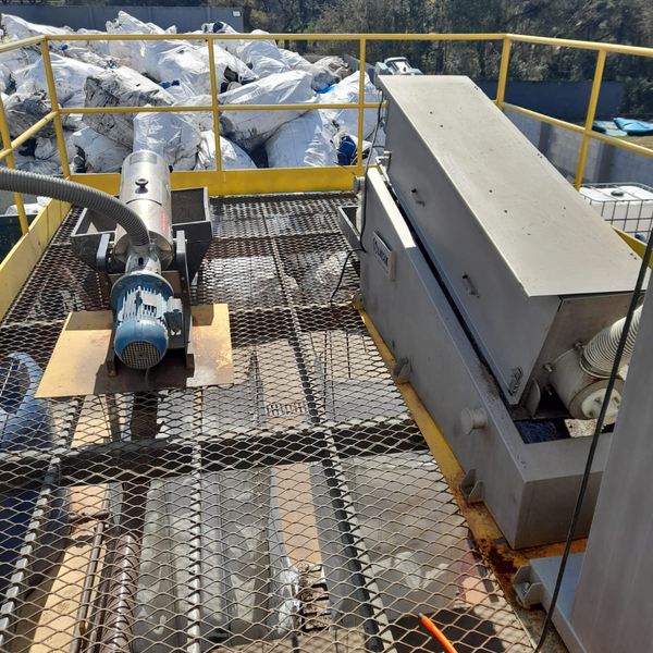 Resíduo: Resíduos classe ii (mangueiras, borachas, acrilicos, pvc, isopor) - B2Blue  - Compra e Venda de Resíduos