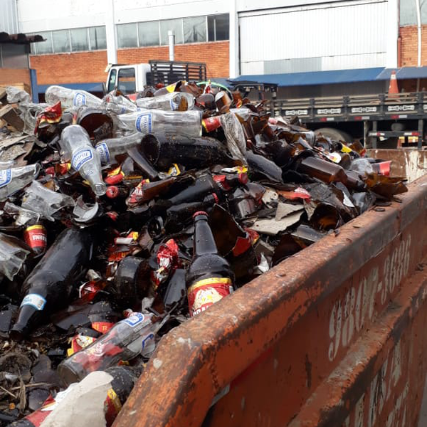 Vidro quebrado - vidro - Uberaba, MG - B2Blue - Compra e Venda de Resíduos