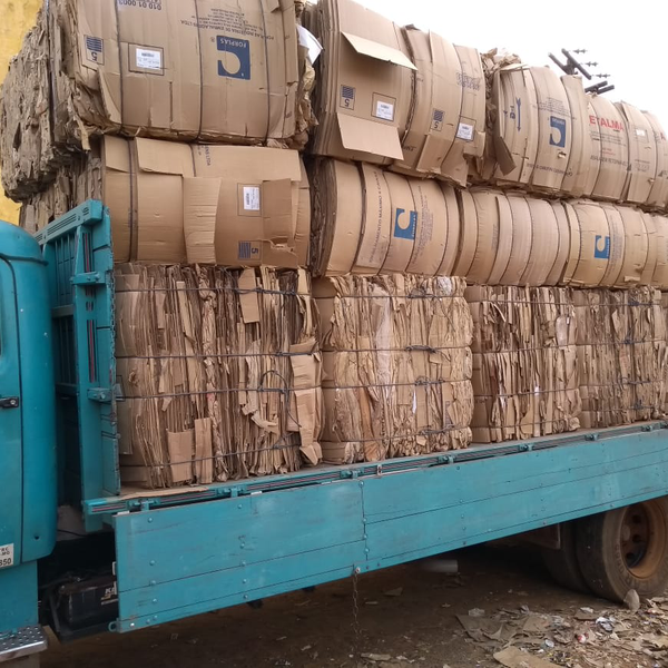 Aparas de papelão - papel/papelão - Tambaú, SP - B2Blue - Compra e Venda de Resíduos