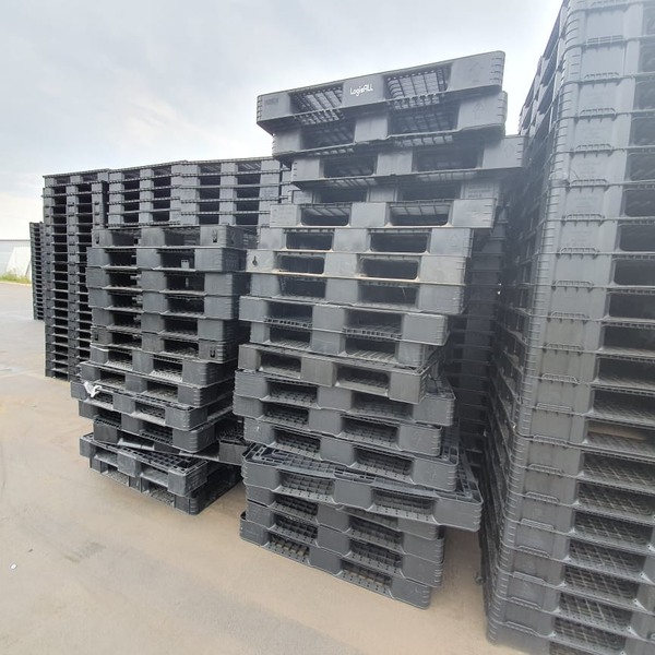 Palet preto plastico - outros - SAO PAULO, SP - B2Blue - Compra e Venda de Resíduos