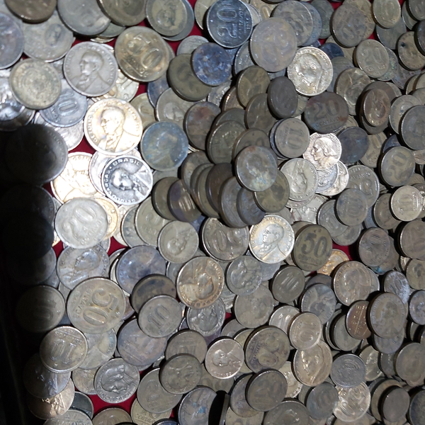 Resíduo: Moeda de cruzeiros bronze  - B2Blue  - Compra e Venda de Resíduos