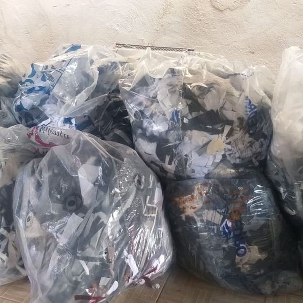 Retalho de jeans - outros - Caturaí, GO - B2Blue - Compra e Venda de Resíduos