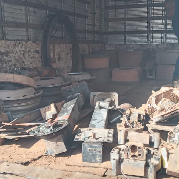 Contaminado com outros materiais(diversos) - sucata geral - MARINGA, PR - B2Blue - Compra e Venda de Resíduos