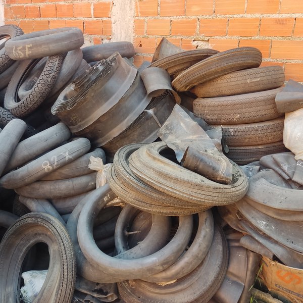 Pneus - borracha - OSASCO, SP - B2Blue - Compra e Venda de Resíduos