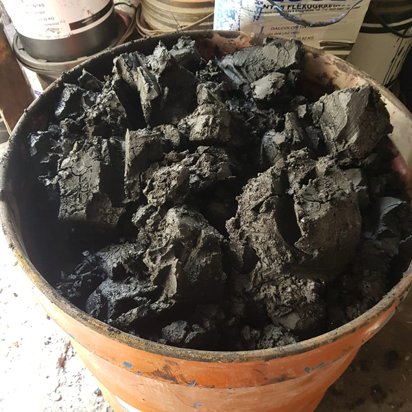 Resíduo: Contaminated paint smudge - B2Blue  - Compra e Venda de Resíduos