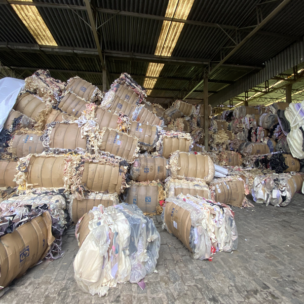 Resíduo: Espuma bloco e flocada - B2Blue  - Compra e Venda de Resíduos