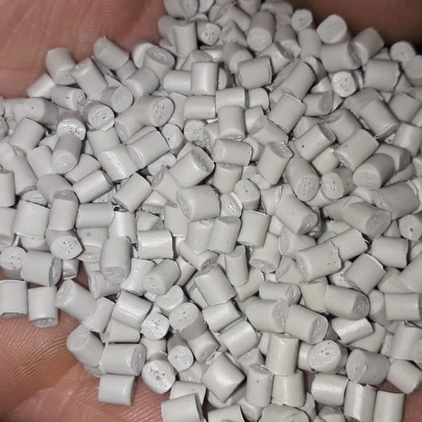 Pp branco extrusado - plástico - Dois Irmãos, RS - B2Blue - Compra e Venda de Resíduos