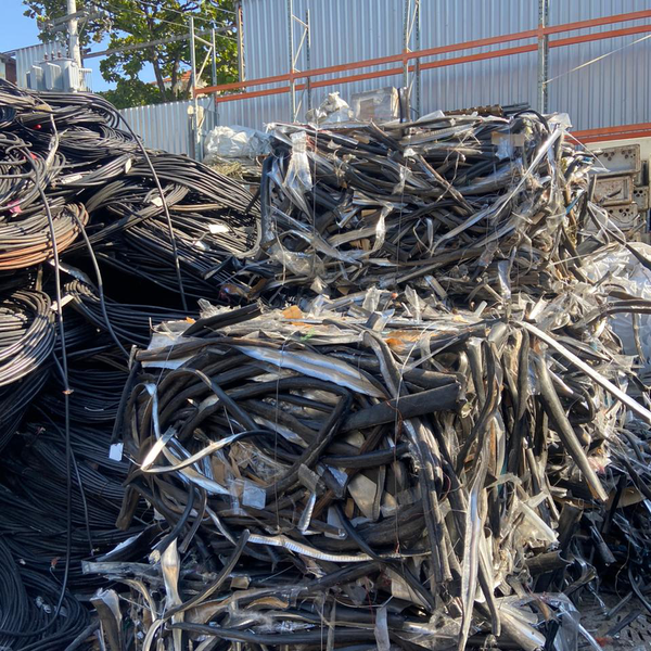 Resíduo: Capas de fios e cabos - B2Blue  - Compra e Venda de Resíduos