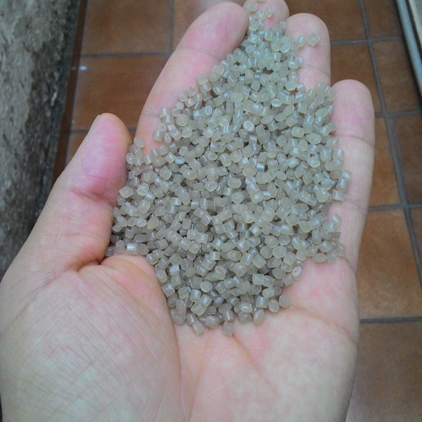 Pebd granulado preto e canela - plástico - Araras, SP - B2Blue - Compra e Venda de Resíduos