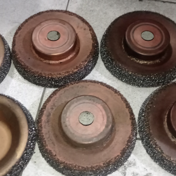 Sucata de carbide para raspagem e escareação de pneu - outros - Sao Paulo, SP - B2Blue - Compra e Venda de Resíduos