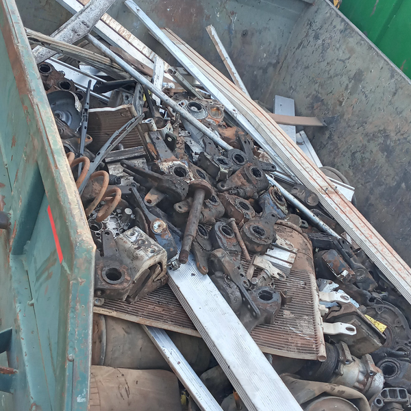 Sucata geral - sucata geral - MARINGA, PR - B2Blue - Compra e Venda de Resíduos