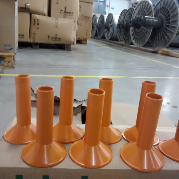 Resíduo: Cones de linhas e fios de tecido - B2Blue  - Compra e Venda de Resíduos
