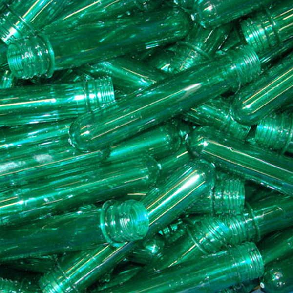 Pré forma verde - plástico - Pinhais, PR - B2Blue - Compra e Venda de Resíduos