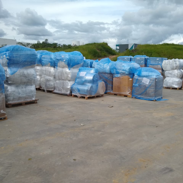 Aparas de filme nylon poli - plástico - Lorena, SP - B2Blue - Compra e Venda de Resíduos