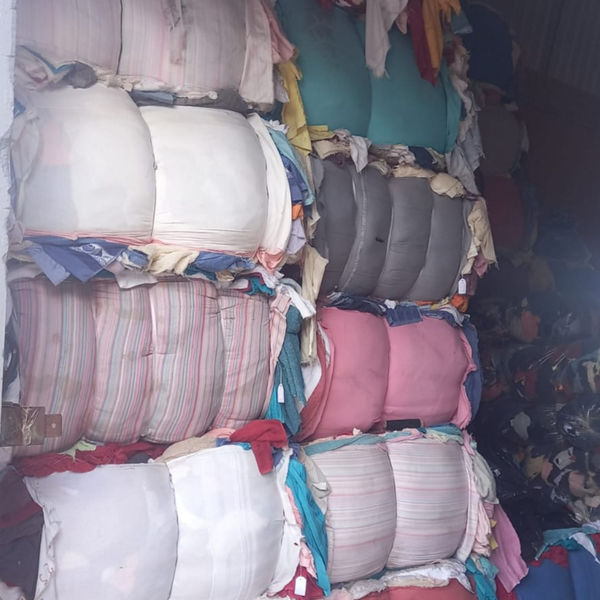 Toalha felpa colorida  - outros - SANTA ADELIA, SP - B2Blue - Compra e Venda de Resíduos