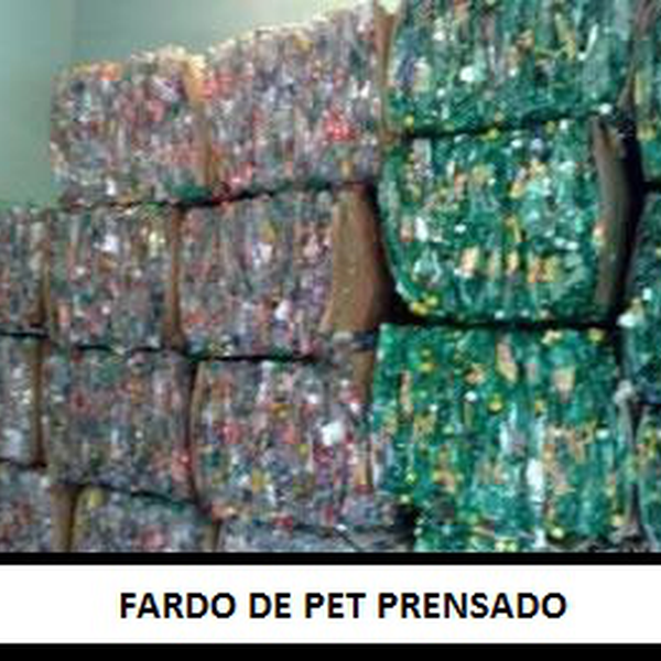 PET PRENSADA E SEPARADA POR COR - Plástico