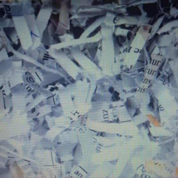 Papel branco (arquivo) - Papel/Papelão