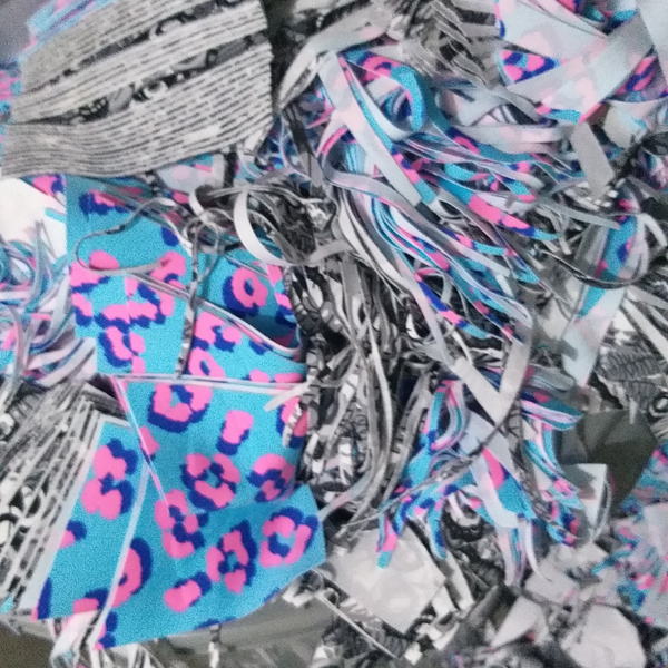 Poliester ,poliamida - outros - Nova Friburgo, RJ - B2Blue - Compra e Venda de Resíduos