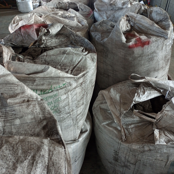 Resíduo: Terra de zinco 72% - B2Blue  - Compra e Venda de Resíduos