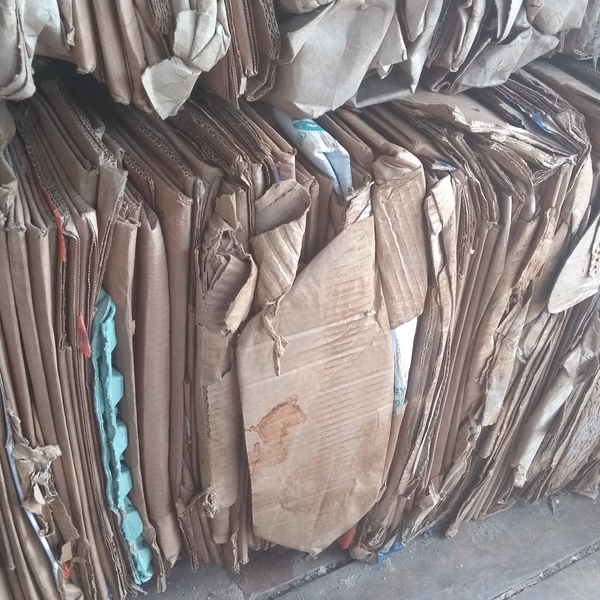 Resíduo: Papelão prensado. - B2Blue  - Compra e Venda de Resíduos