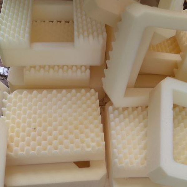 Espuma de poliuretano flexivel - sucata geral - Santo Antônio de Posse, SP - B2Blue - Compra e Venda de Resíduos