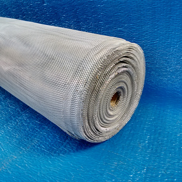 Aproximadamente 9000 Kg de Chapa de Aluminio Expandido - Metais