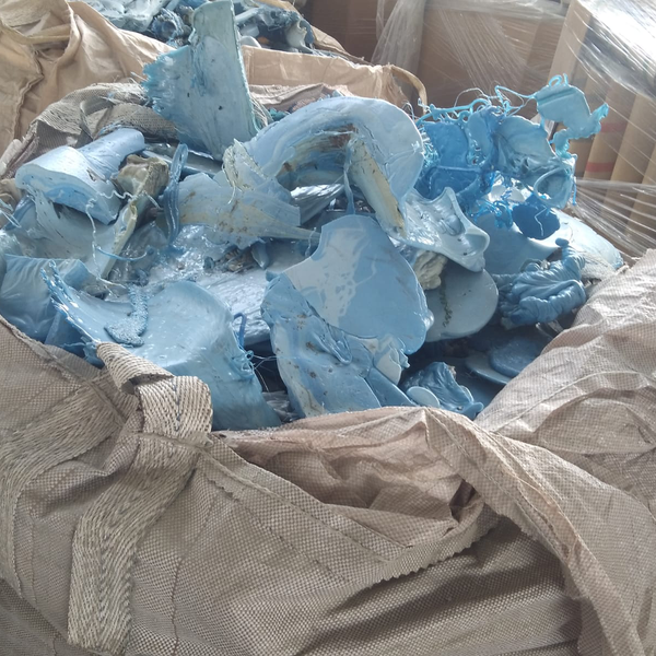 Borra de pet azul limpa e pó de pet - outros - Palhoça, SC - B2Blue - Compra e Venda de Resíduos