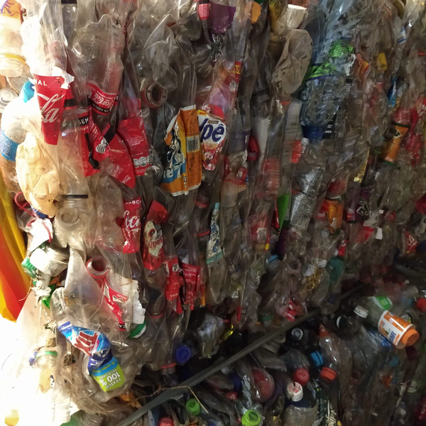 Venda de PET Verde e Transparente - Pós consumo - Outros