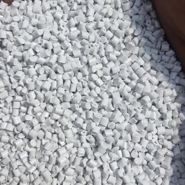 Abs banco e preto liso - plástico - São Paulo, SP - B2Blue - Compra e Venda de Resíduos