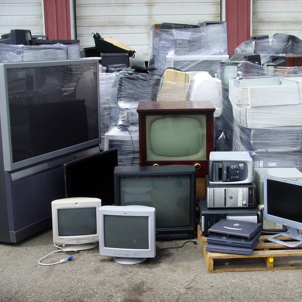 Tv usada monitor crt impressora telefones celulares - eletroeletrônicos - São José dos Campos, SP - B2Blue - Compra e Venda de Resíduos