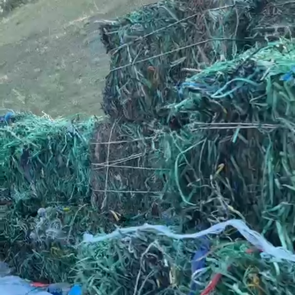 Fita pet - plástico - São Paulo, SP - B2Blue - Compra e Venda de Resíduos